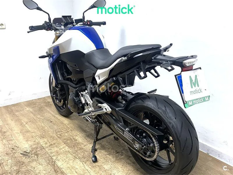 BMW F 900 R – Vista 9