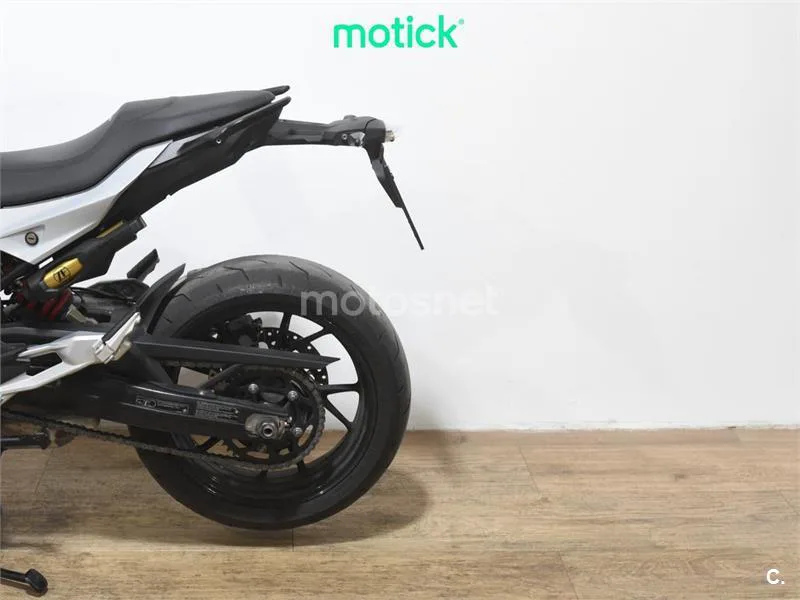 BMW F 900 R – Vista 9