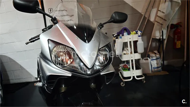 Honda CBR 600 F – Vista 7