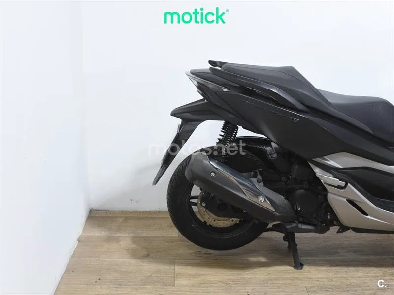 Honda Forza – Vista 3