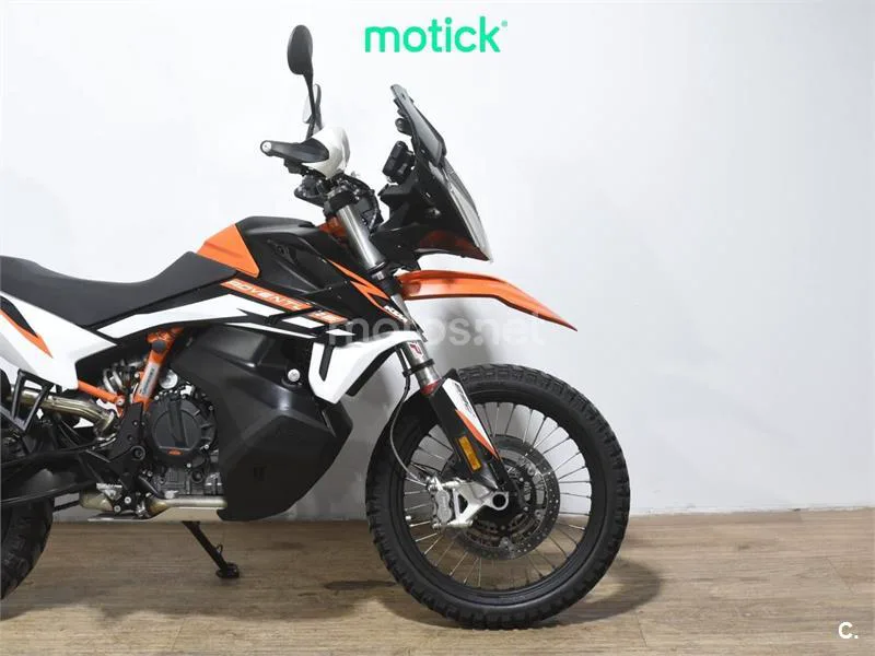 KTM 890 – Vista 4