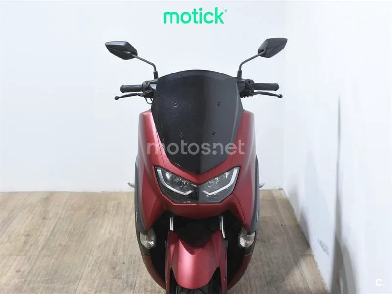Yamaha NMAX – Vista 11