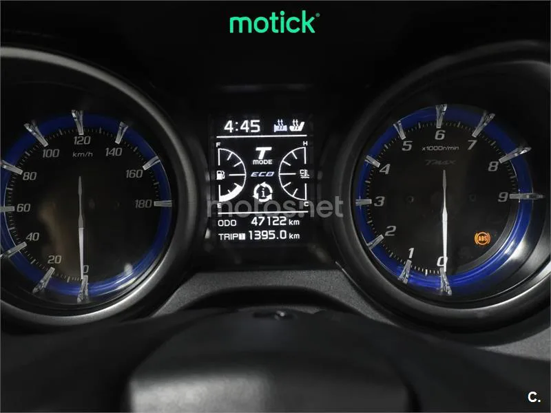 Yamaha TMAX 560 – Vista 5