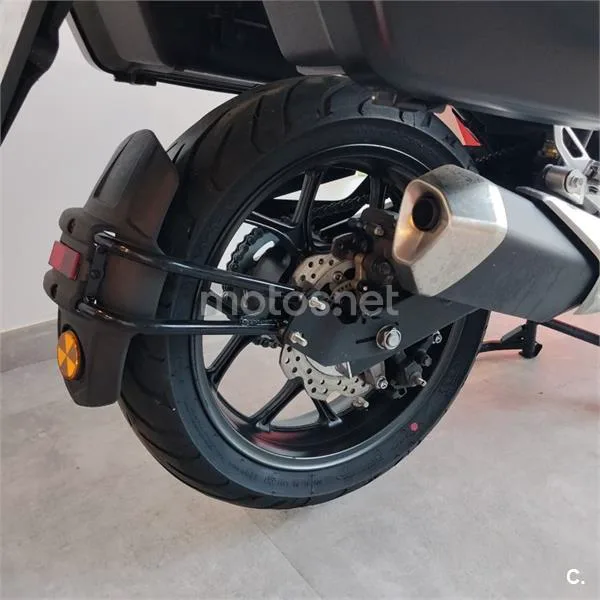 Honda NC 750 – Vista 18