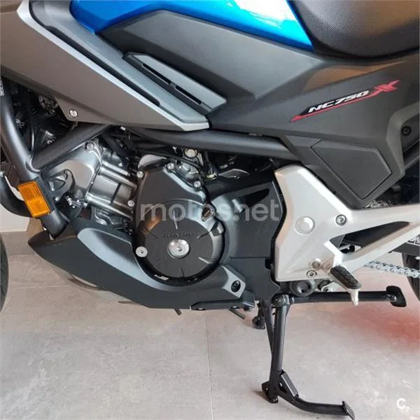 Honda NC 750 – Vista 7