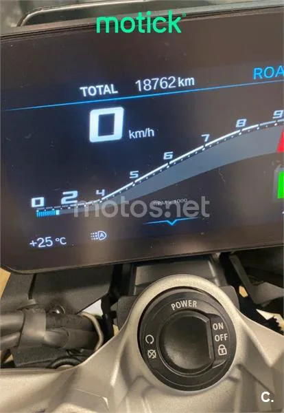 BMW F 900 R – Vista 4