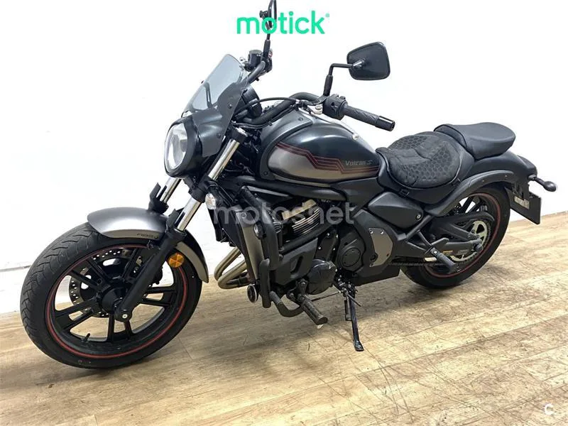 Kawasaki Vulcan S – Vista 11