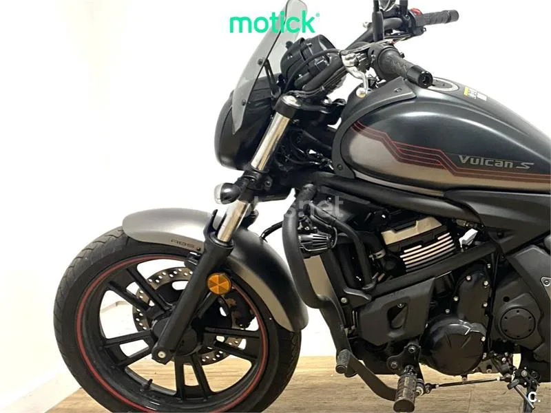 Kawasaki Vulcan S – Vista 6