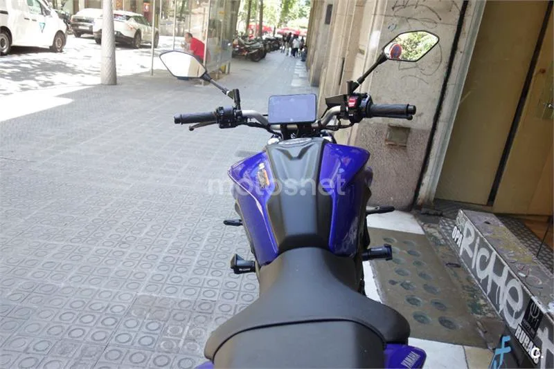 Yamaha MT-07 – Vista 16