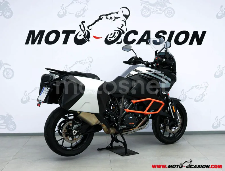 KTM 1290 Super Adventure – Vista 3