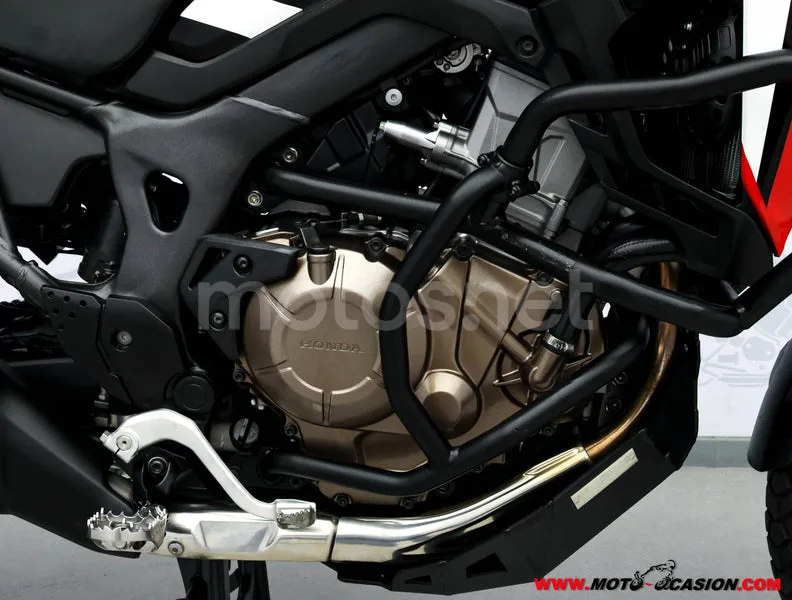 Honda CRF 1000L Africa Twin – Vista 5