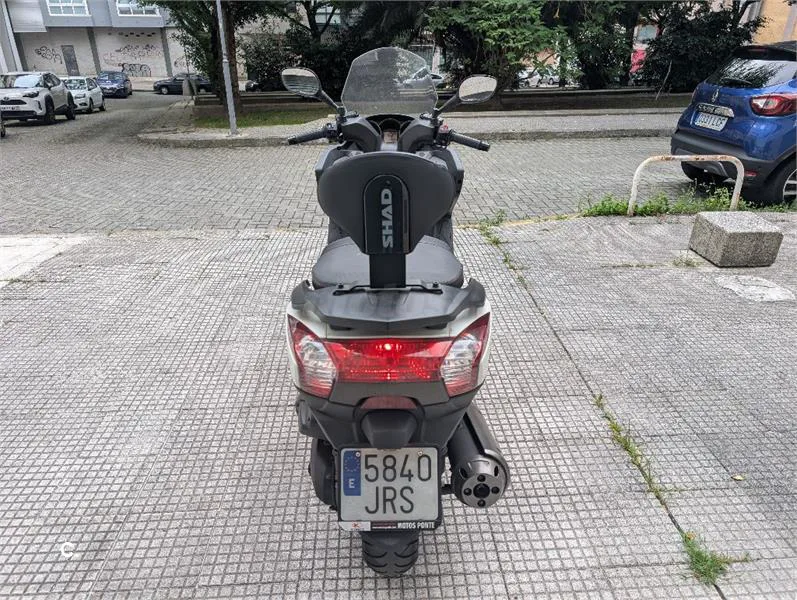 Kymco Super Dink 125 – Vista 3