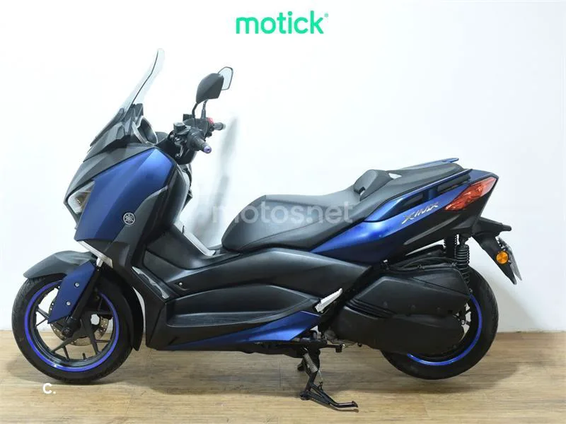 Yamaha XMAX 300 – Vista 7