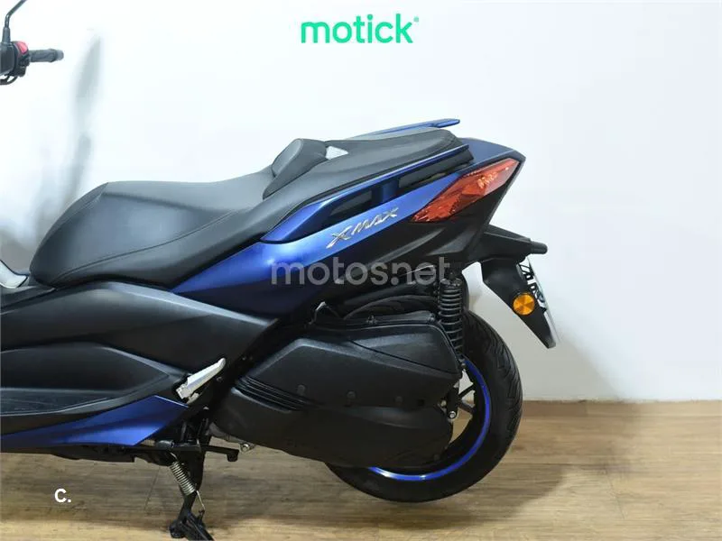 Yamaha XMAX 300 – Vista 9
