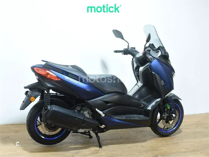Yamaha XMAX 300 – Vista 10