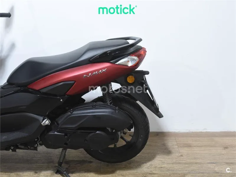Yamaha NMAX – Vista 9