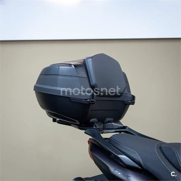 Yamaha TMAX – Vista 7