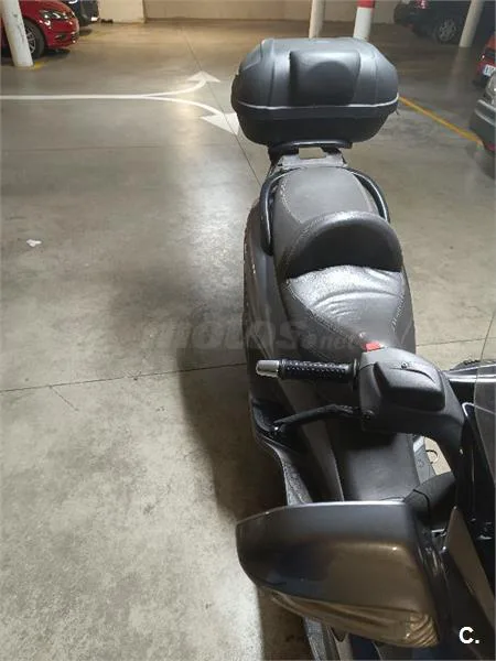Piaggio X9 EVOLUTION 125 – Vista 6