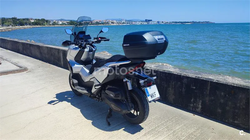 Honda ADV 350 – Vista 2