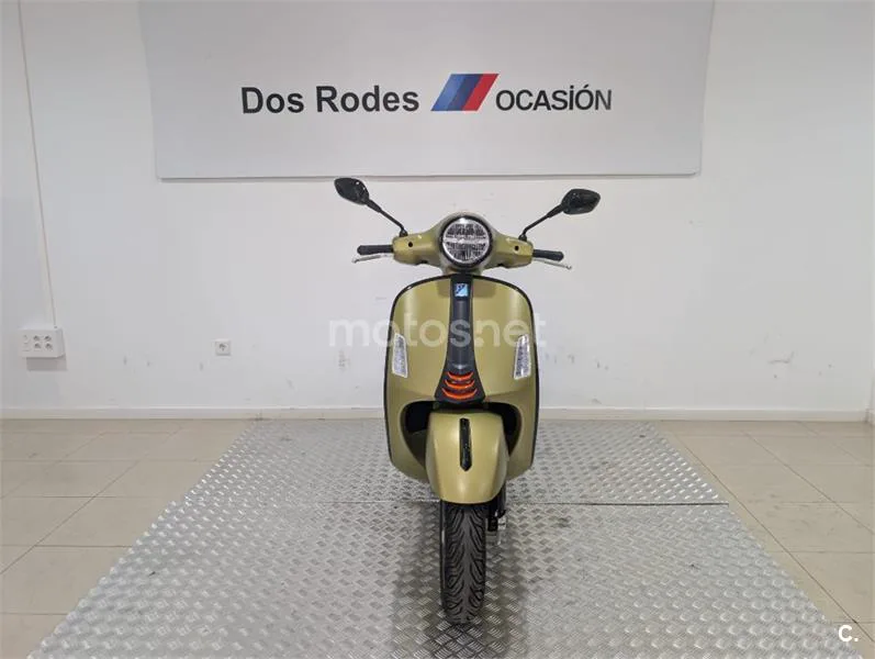 Vespa GTS 125 – Vista 3