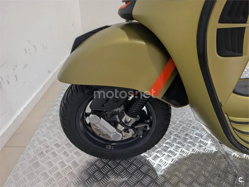 Vespa GTS 125 – Vista 22