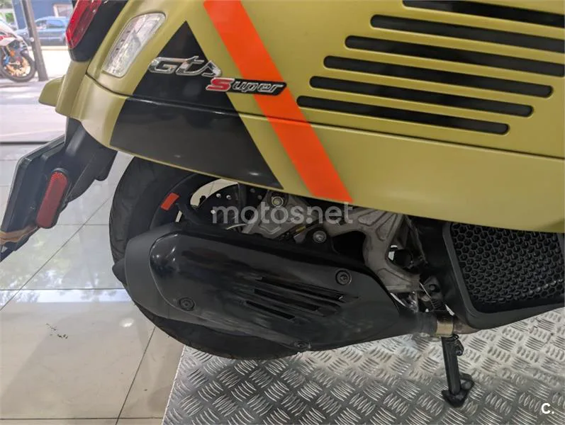 Vespa GTS 125 – Vista 24