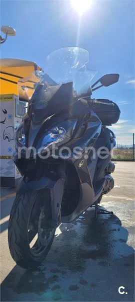 Kymco Xciting 400 – Vista 2