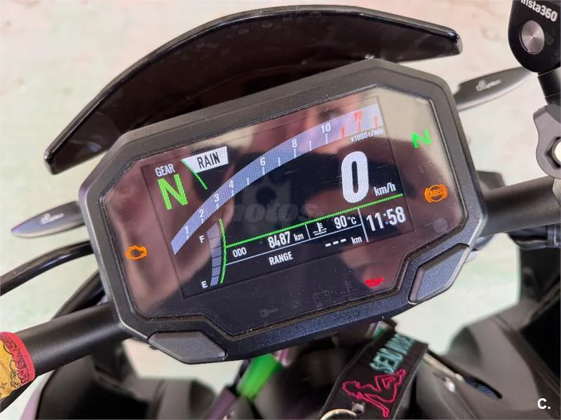 Kawasaki Z900 – Vista 7