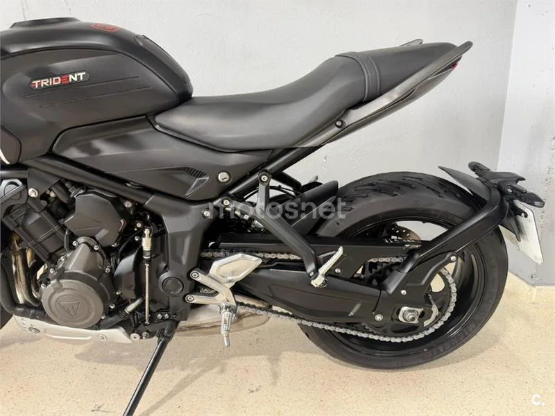 Triumph Trident 660 – Vista 7