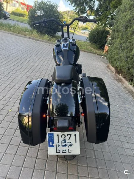 Harley-Davidson Sport Glide – Vista 3