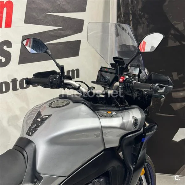 Yamaha Tracer 9 – Vista 9