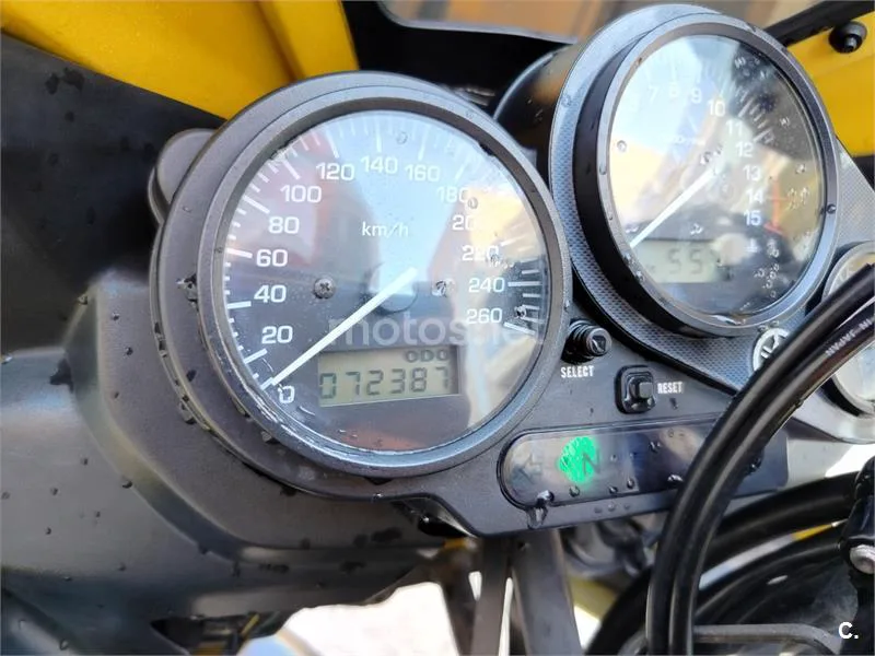 Yamaha FZS600 Fazer – Vista 11