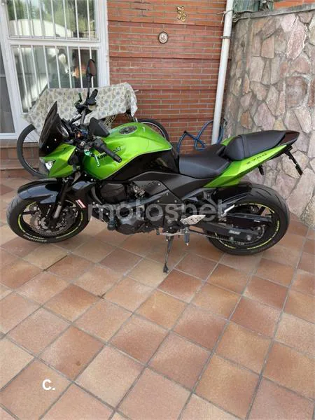 Kawasaki Z750 – Vista 3