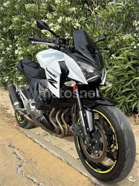 Kawasaki Z800 – Vista 6