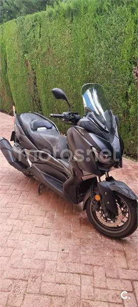 Yamaha XMAX 400 – Vista 2