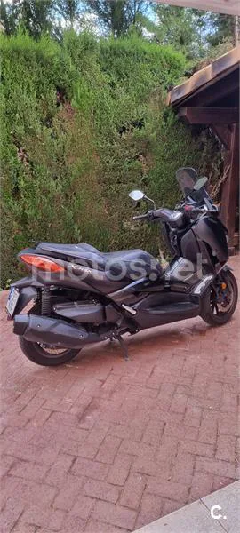 Yamaha XMAX 400 – Vista 4