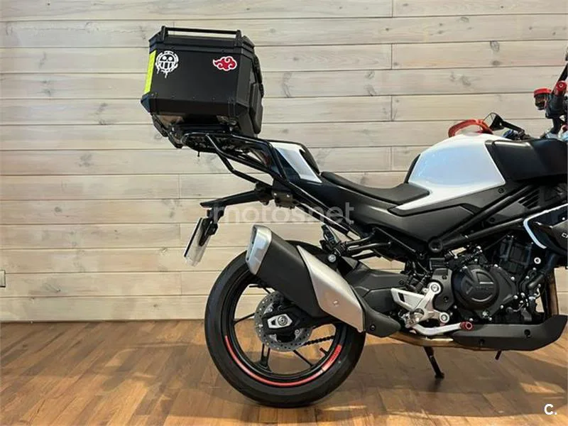 CFMOTO 450NK – Vista 7