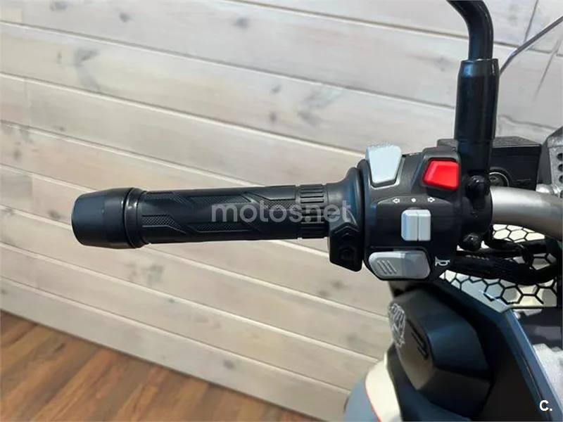 Keeway Vieste 300 XDV – Vista 12