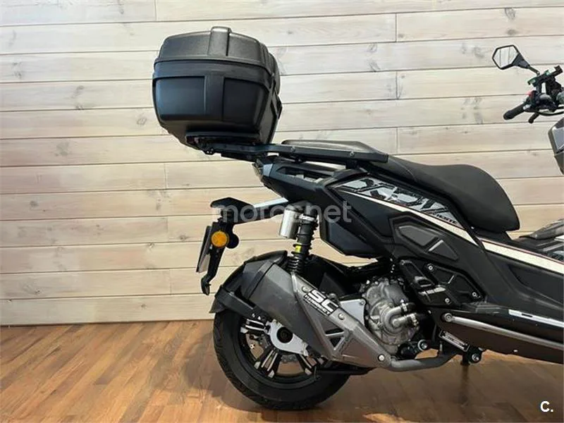 Keeway Vieste 300 XDV – Vista 7