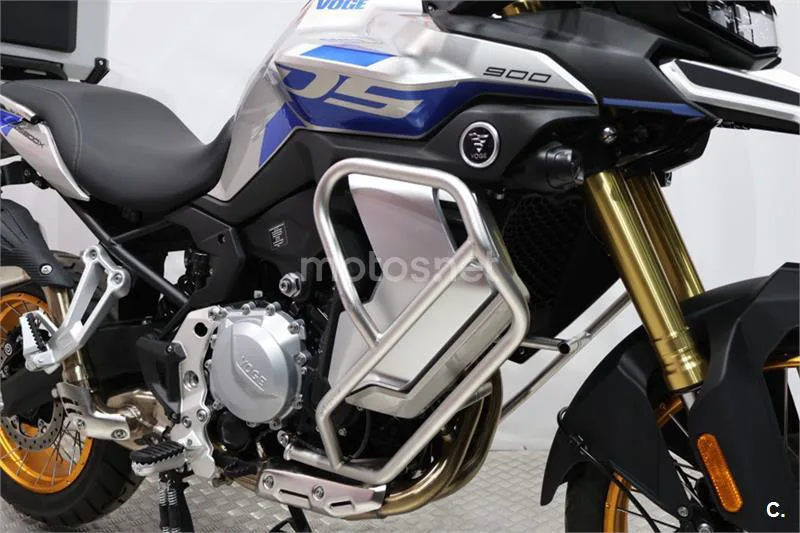 Voge 900 DSX – Vista 12