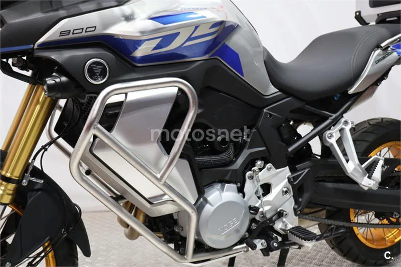 Voge 900 DSX – Vista 13