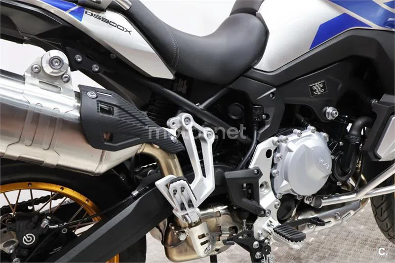Voge 900 DSX – Vista 15