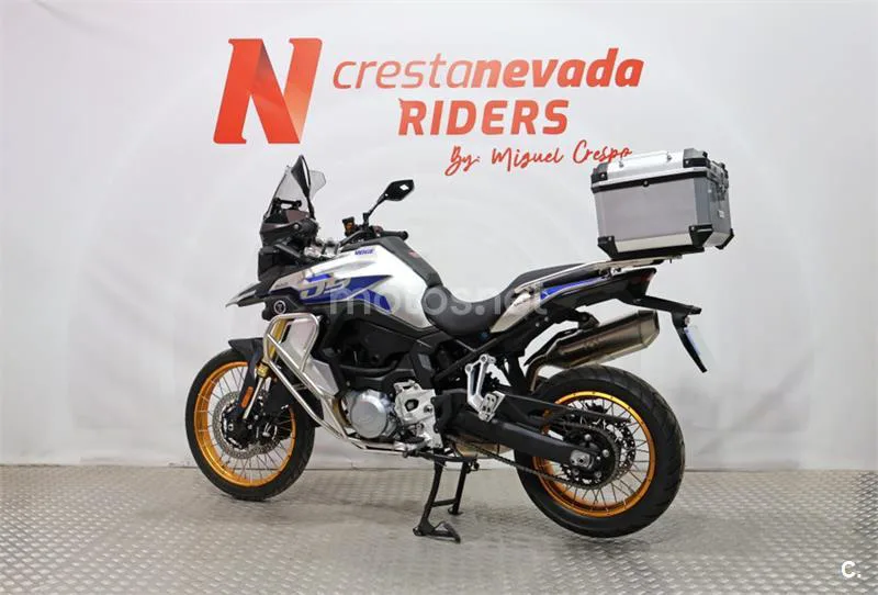 Voge 900 DSX – Vista 10