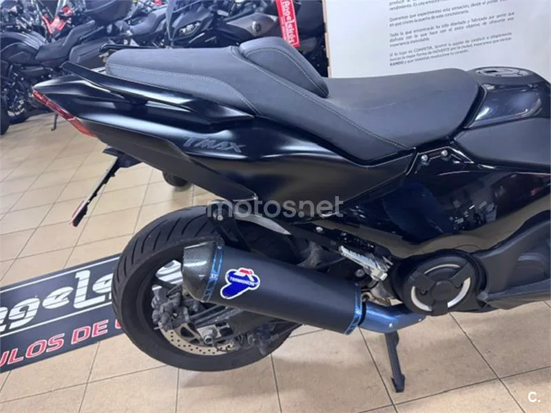Yamaha TMAX – Vista 3