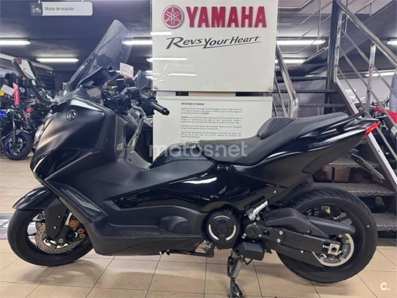 Yamaha TMAX – Vista 6
