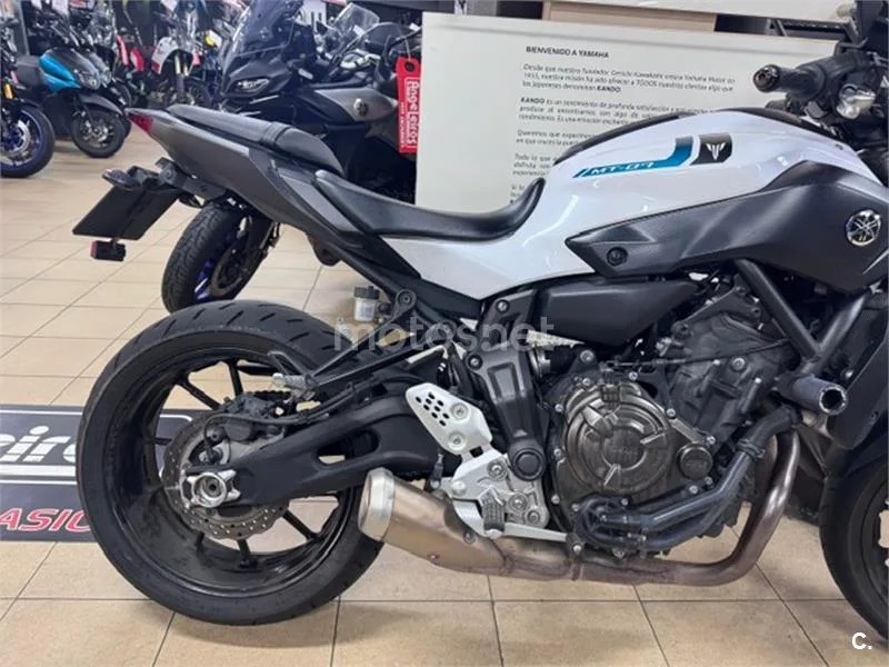 Yamaha MT-07 – Vista 3