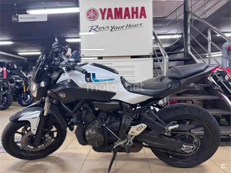 Yamaha MT-07 – Vista 5