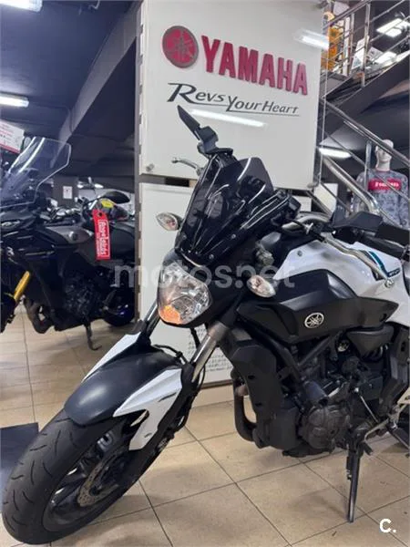 Yamaha MT-07 – Vista 6