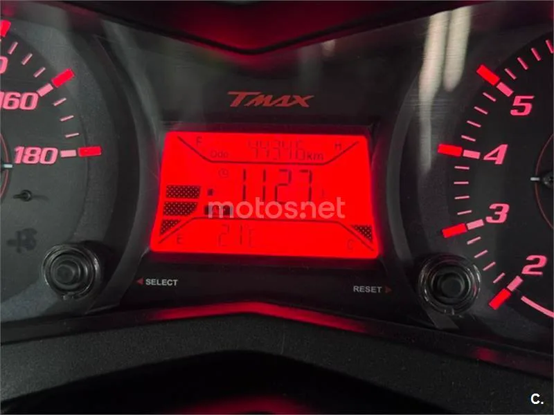 Yamaha TMAX 530 – Vista 4