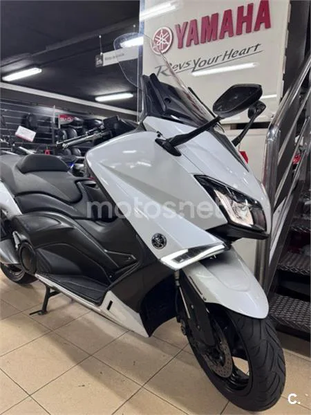 Yamaha TMAX 530 – Vista 6